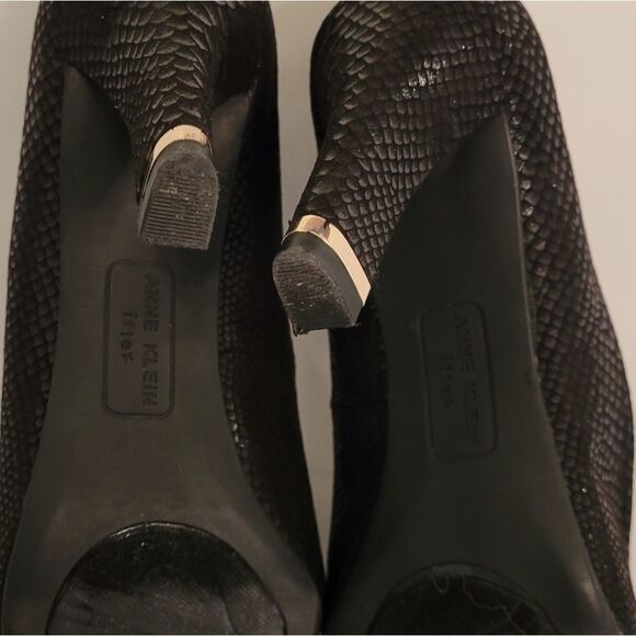 ANNE KLEIN HOLLYN POINTED-TOE WOMEN'S PUMPS - Picture 10 of 14